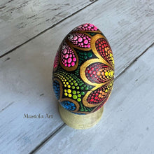 Load image into Gallery viewer, Hand Carved Egg Box by Mustofa Art
